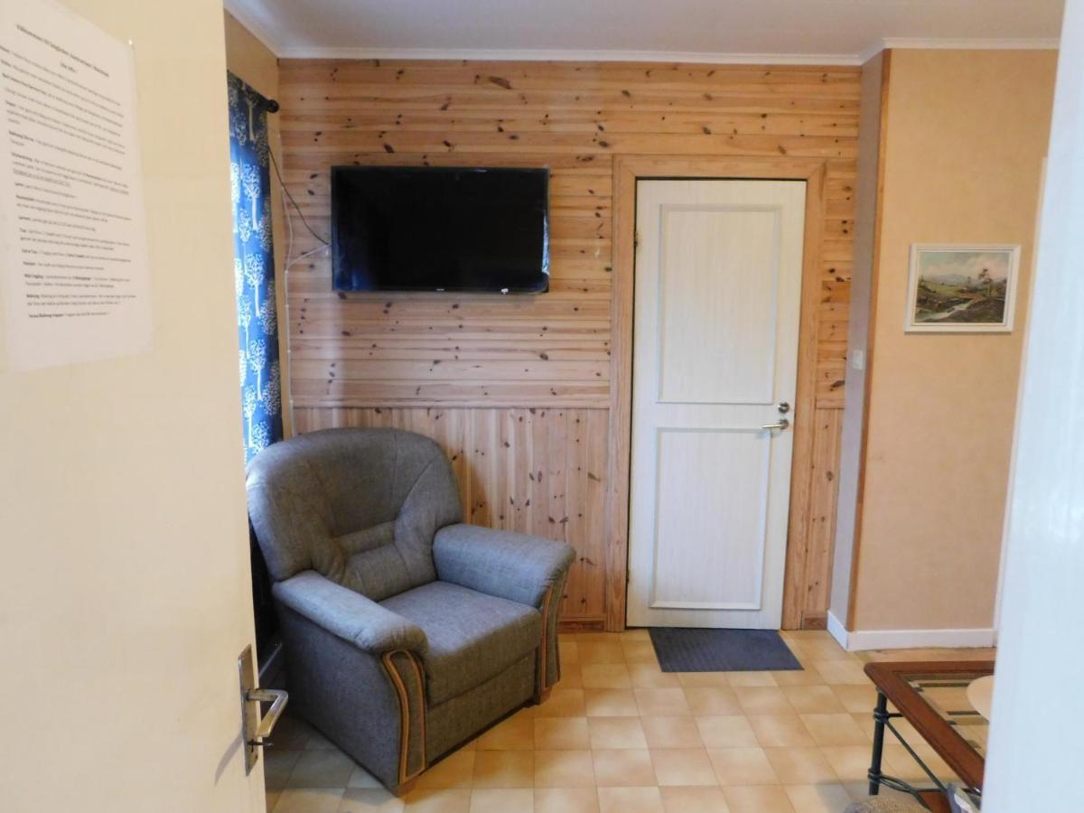 Solgarden Vandrarhem Hostal B&B Blackstad Esterno foto